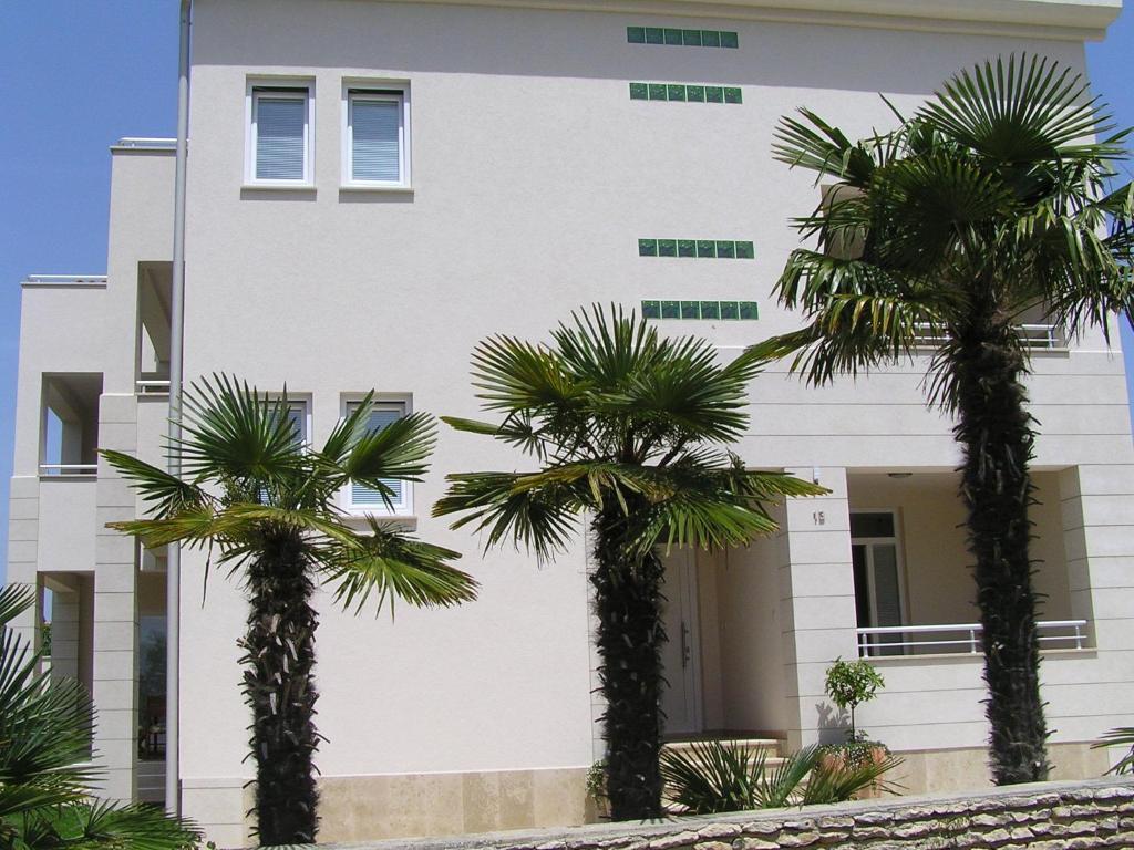 Apartment Oaza Regi *