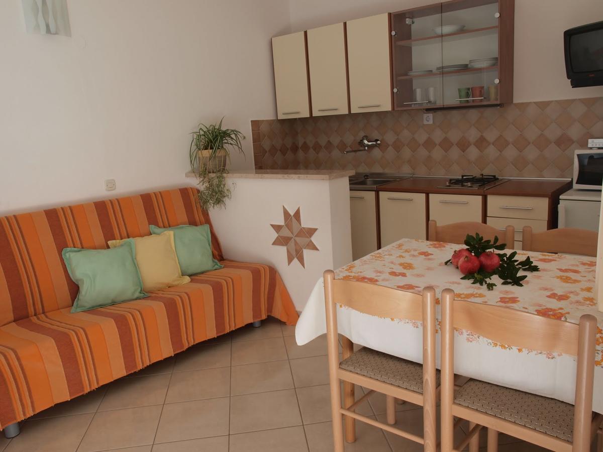 Apartma Oaza Regi *